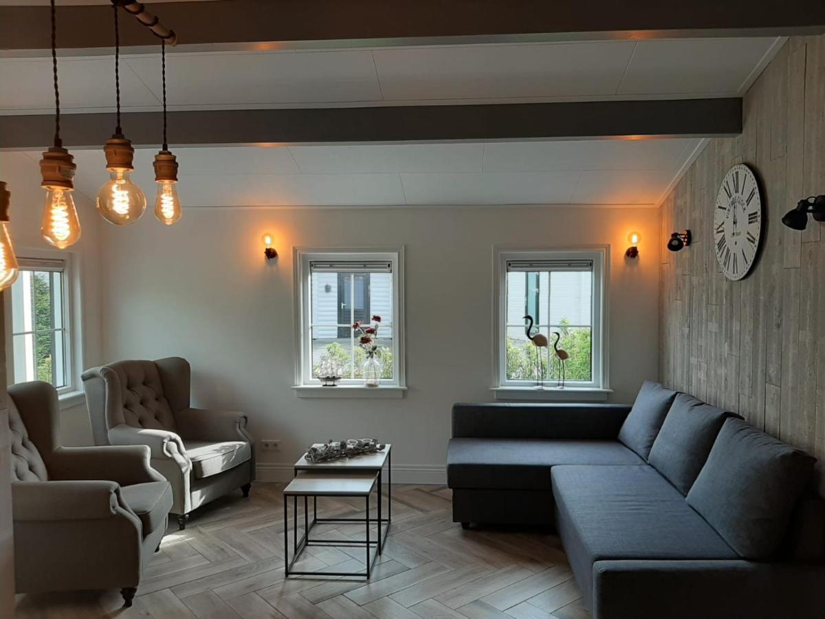 Luxe Chalet 'Wysha' Sint Annaland Exterior photo